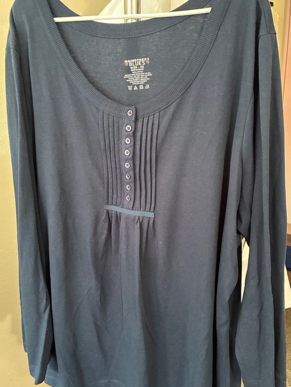 Mainstreet Blues Gray Long-Sleeve Pleat-Front Tee